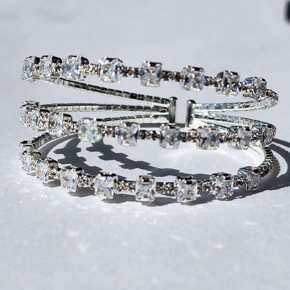 Women's Cubic Zirconia Square Cupchain Cuff Bangle - Picture 7 of 8